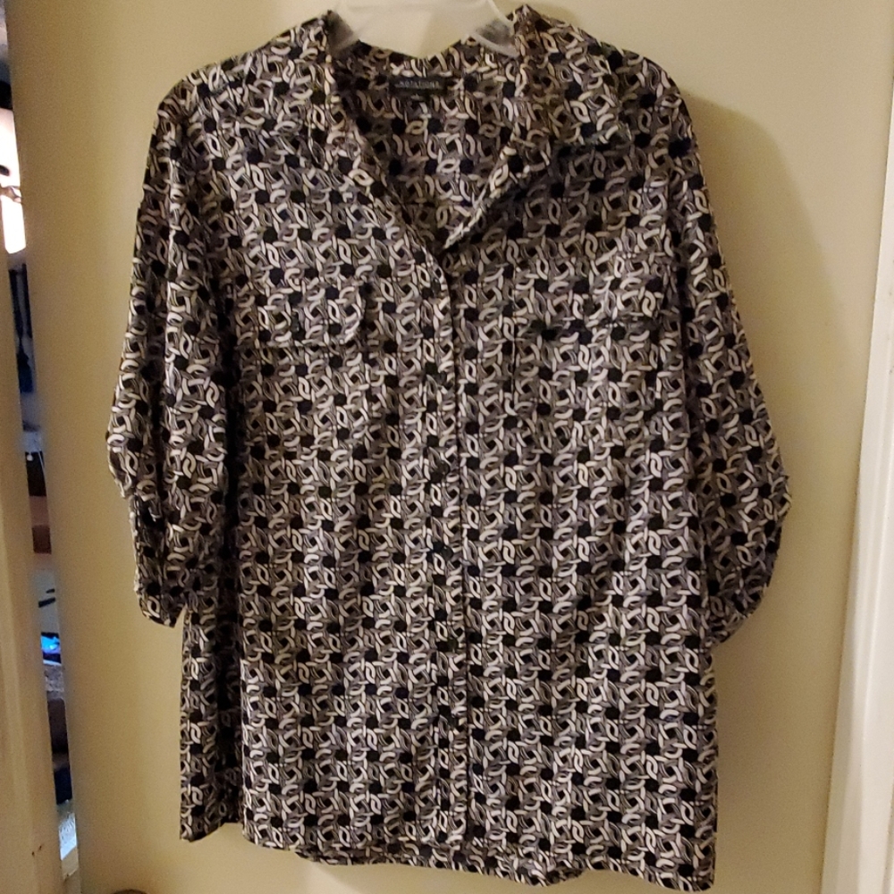 Quarter sleeve blouse